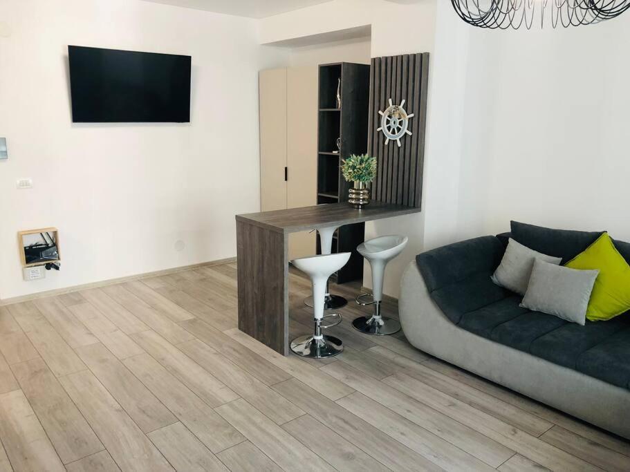 Dxn Luxury Apartment 4 Năvodari Екстериор снимка